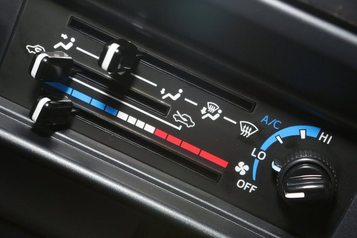 2025 Toyota Landcruiser GXL