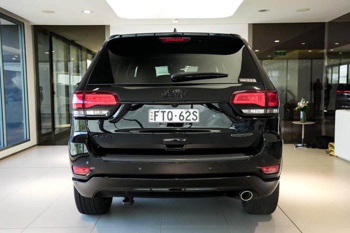 2020 Jeep Grand Cherokee Night Eagle