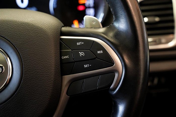 2020 Jeep Grand Cherokee Night Eagle