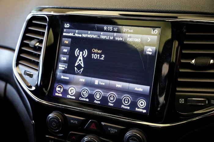 2020 Jeep Grand Cherokee Night Eagle