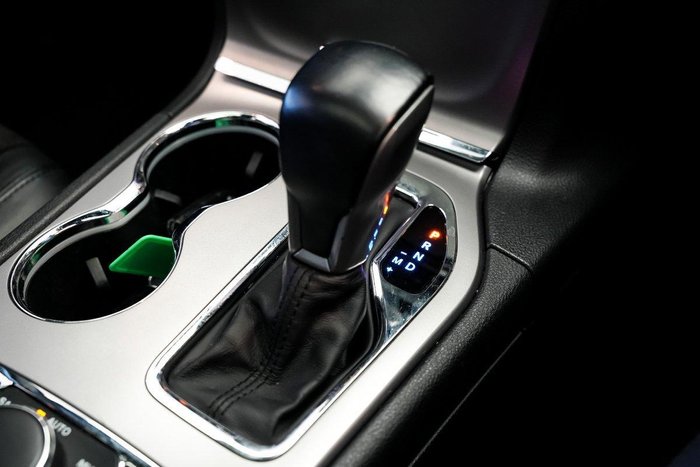 2020 Jeep Grand Cherokee Night Eagle