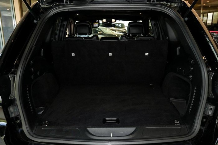 2020 Jeep Grand Cherokee Night Eagle