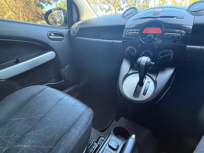 2012 Mazda 2 Neo DE Series 2 MY12 Crystal White Pearl