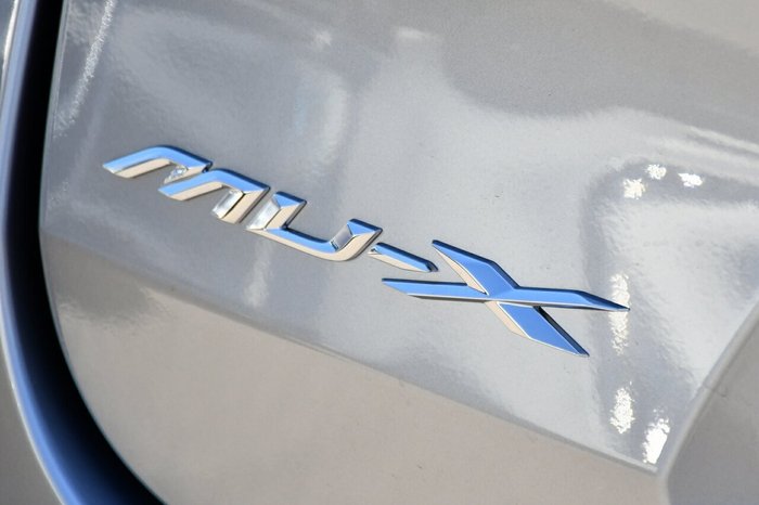 2025 Isuzu MU-X LS-T