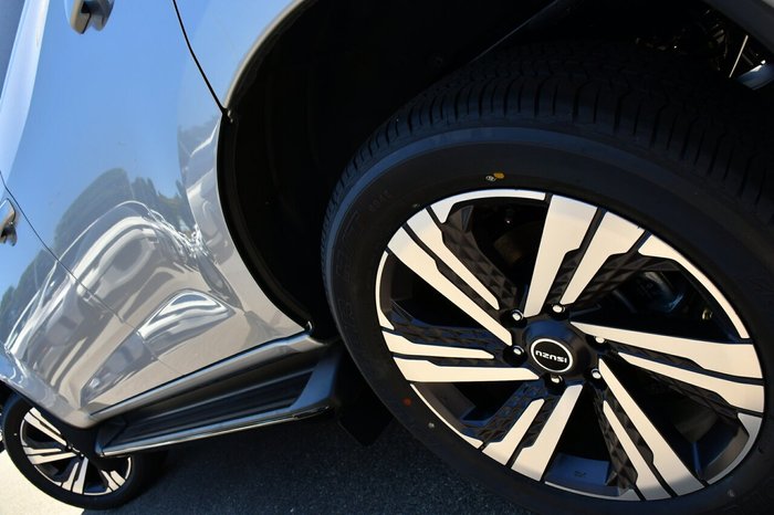 2025 Isuzu MU-X LS-T