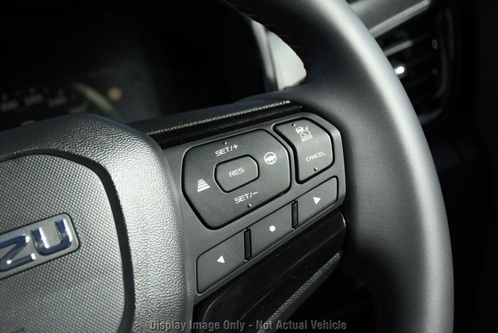 2025 Isuzu D-MAX X-TERRAIN