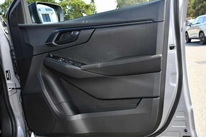 2025 Isuzu D-MAX X-RIDER