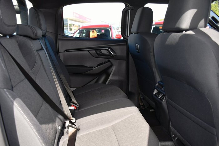 2025 Isuzu D-MAX X-RIDER