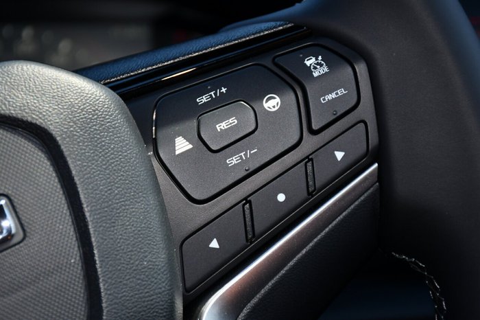 2025 Isuzu MU-X X-TERRAIN