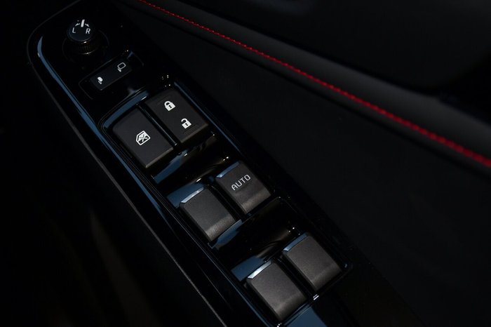 2025 Isuzu MU-X X-TERRAIN