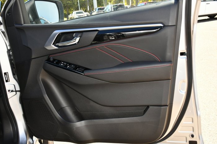 2025 Isuzu MU-X X-TERRAIN