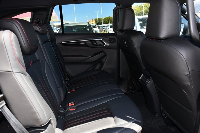 2025 Isuzu MU-X X-TERRAIN