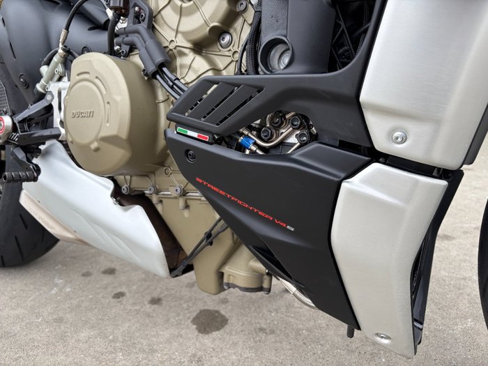 2022 DUCATI STREETFIGHTER V4 S MATTE