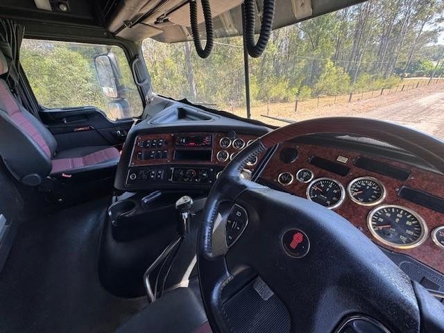 2014 Kenworth K200, Cummins E5, 18Sp, 97T Rated,