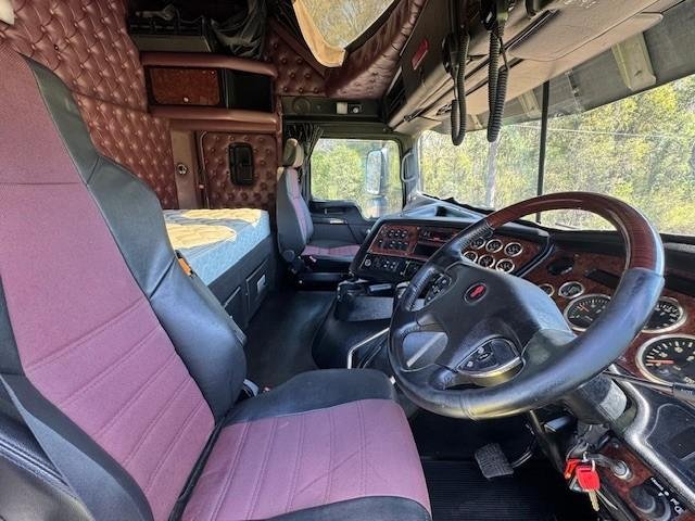 2014 Kenworth K200, Cummins E5, 18Sp, 97T Rated,