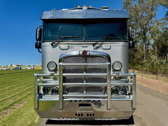2014 Kenworth K200, Cummins E5, 18Sp, 97T Rated,