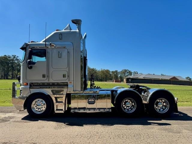 2014 Kenworth K200, Cummins E5, 18Sp, 97T Rated,