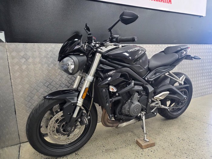 2019 Triumph STREET TRIPLE S 660 LAMS BLACK