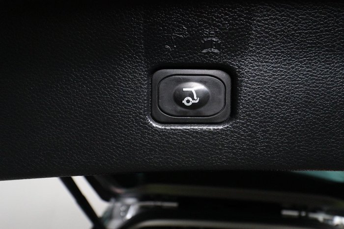 2021 Ford Everest Sport