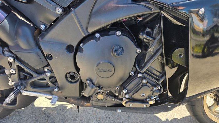 2010 Yamaha YZF-R1 BLACK