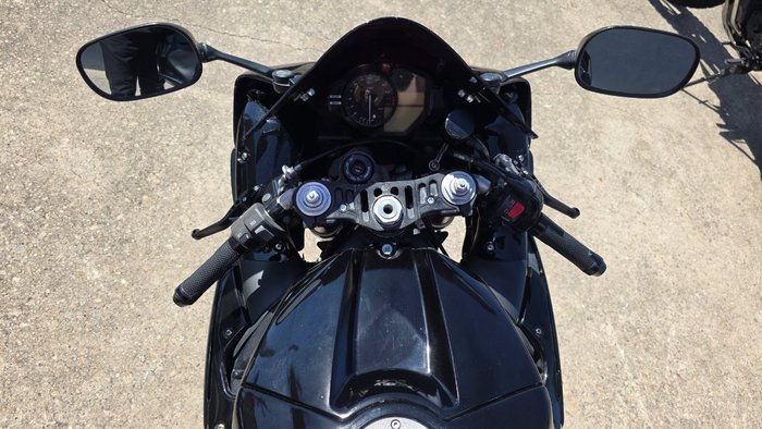 2010 Yamaha YZF-R1 BLACK
