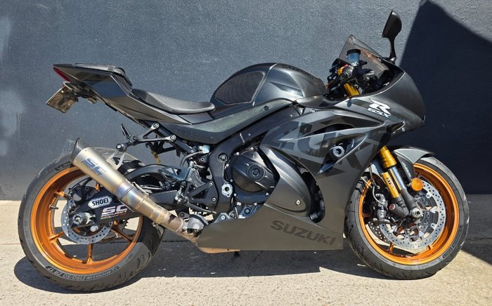 2021 Suzuki GSX-R1000R BLACK