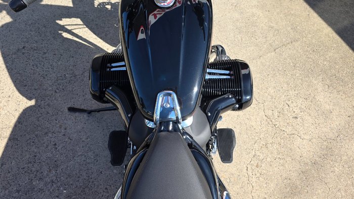 2023 BMW Motorrad R 18 BLACK