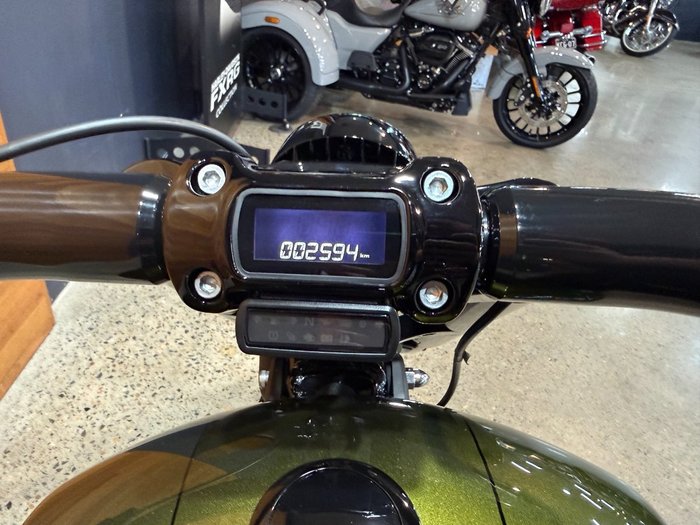 2022 Harley-davidson FXBRS BREAKOUT (114) MINERAL GREEN DENIM