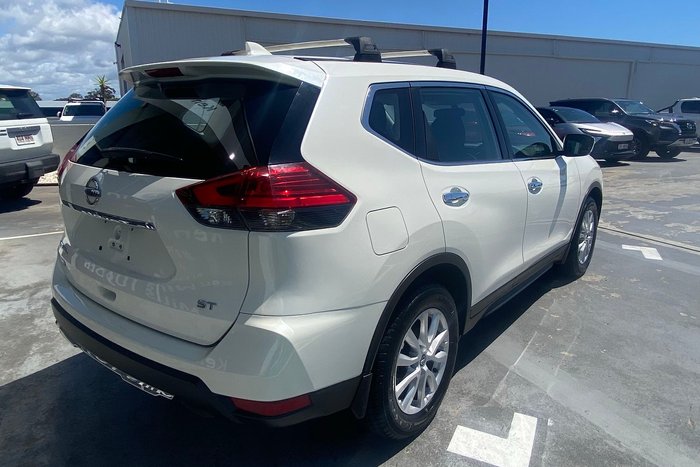 2018 Nissan X-TRAIL ST