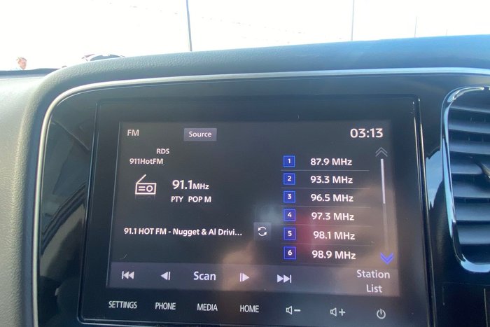 2019 Mitsubishi Outlander LS