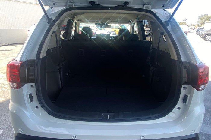 2019 Mitsubishi Outlander LS