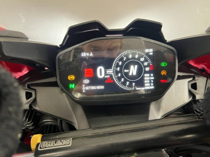2023 DUCATI PANIGALE V2 BAYLISS 20TH ANNIV Red