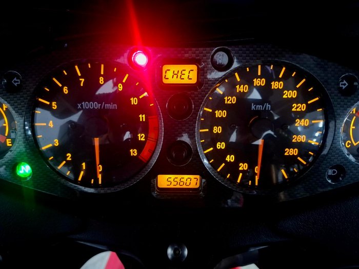 2005 Suzuki GSX1300R (HAYABUSA) Red