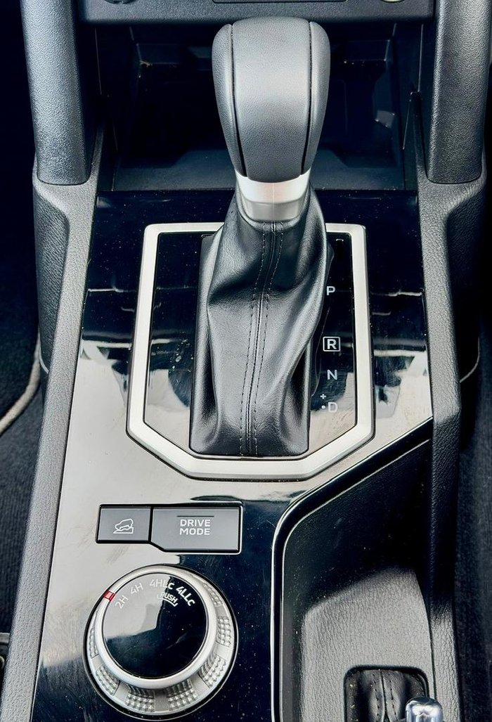 2025 Mitsubishi Triton GSR
