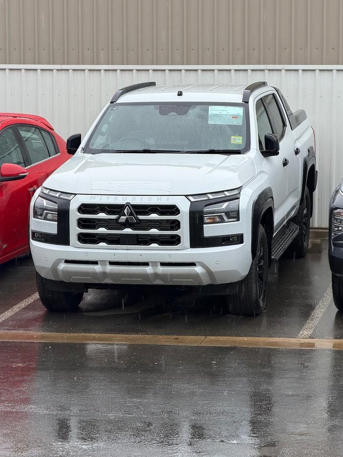 2025 Mitsubishi Triton GSR