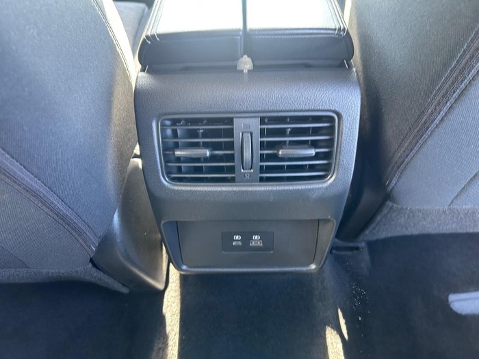 2023 Nissan X-TRAIL ST