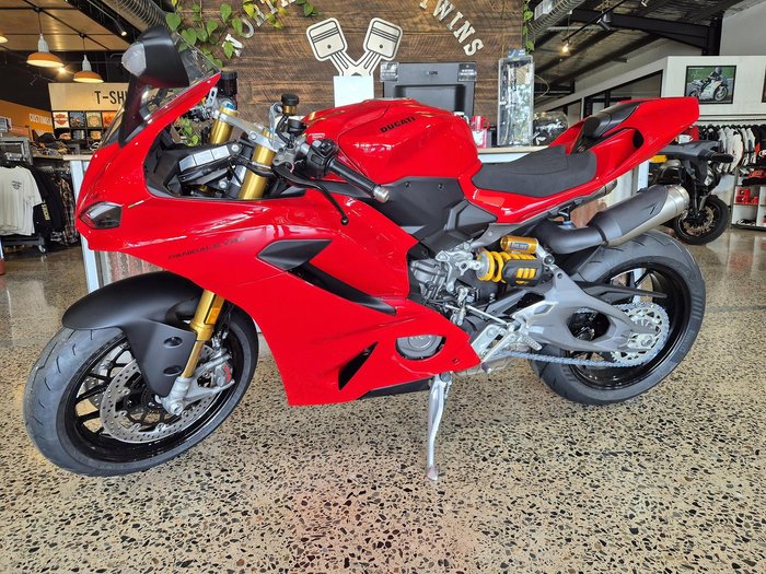 2025 Ducati Panigale V2 S