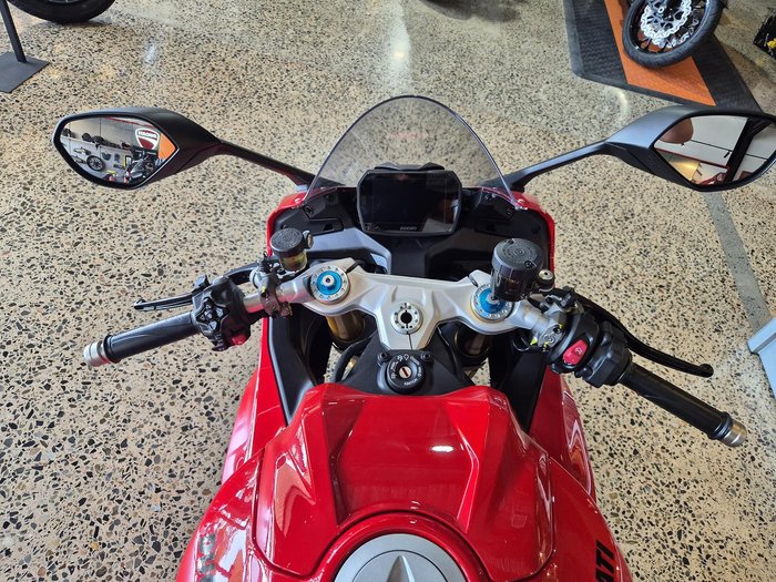 2025 Ducati Panigale V2 S