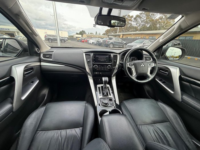 2016 Mitsubishi Pajero Sport Exceed