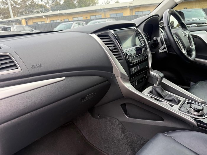 2016 Mitsubishi Pajero Sport Exceed