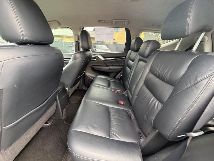 2016 Mitsubishi Pajero Sport Exceed