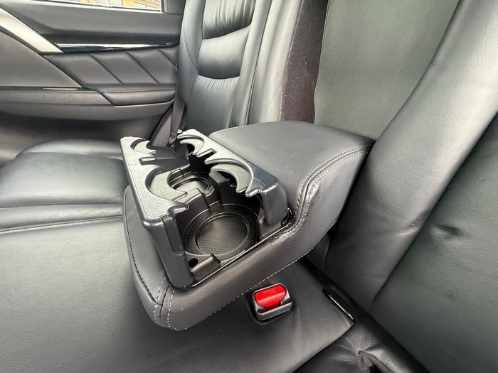 2016 Mitsubishi Pajero Sport Exceed