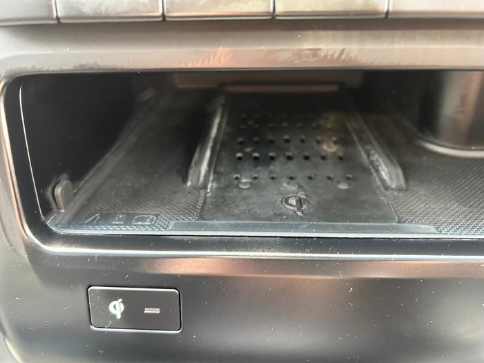 2021 Hyundai STARIA LOAD