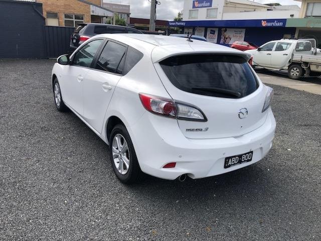 2013 Mazda 3 Neo