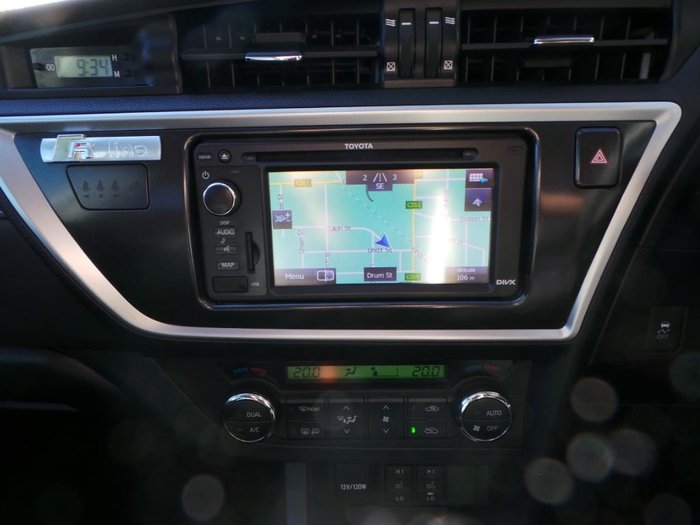 2013 Toyota Corolla Levin ZR