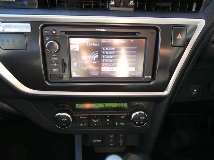 2013 Toyota Corolla Levin ZR