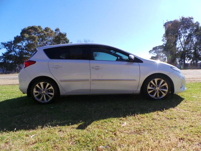 2013 Toyota Corolla Levin ZR