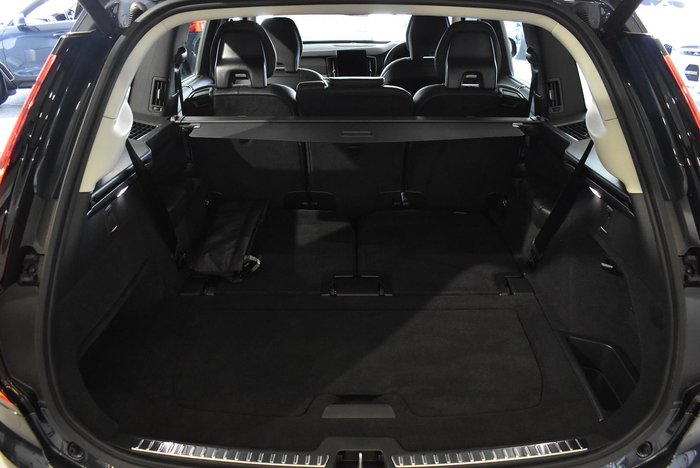 2025 Volvo XC90 Ultra B5 Bright