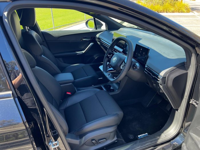 2024 MG MG4 Essence 64 150kW MEH32 MY24 Black Pearl