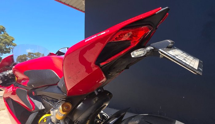 2016 DUCATI 1299 PANIGALE RED